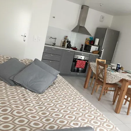 Appart Charlety Paris 14 *